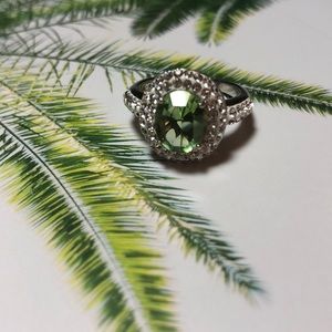 STERLING SILVER.925 AU WIT GREEN AND WHITE STONES